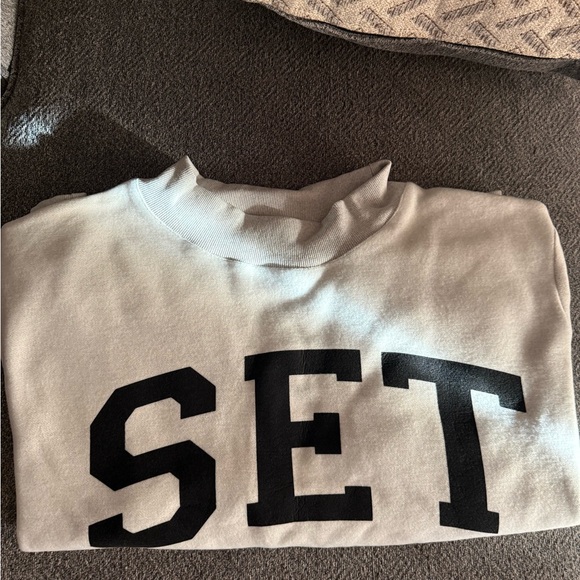 SET ACTIVE Tops - Set active X PARKE collab mock neck reversible sweatshirt L/XL